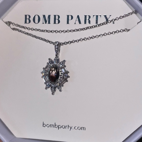 Vintage Bomb Party RBP3701 OG Chase Your Dreams Necklace - Picture 7 of 10